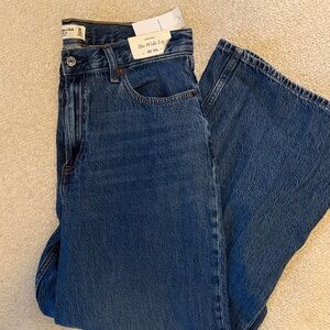Abercrombie & Fitch Wide Leg Jean 30s
